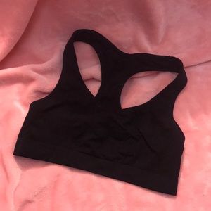 Black sports bra
